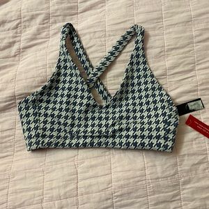 Carbon sports bra